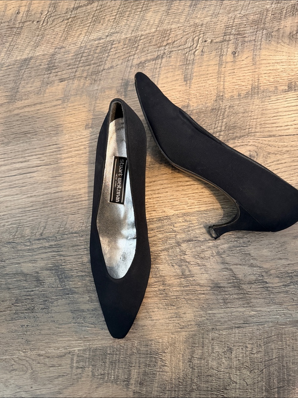 Stuart Weitzman Black Pointed-Toe Low Heel Pumps